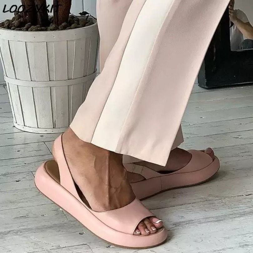 Flat Sandal Slipper Woman Clou - огляд і ціна Leather Sneaker Care Kit